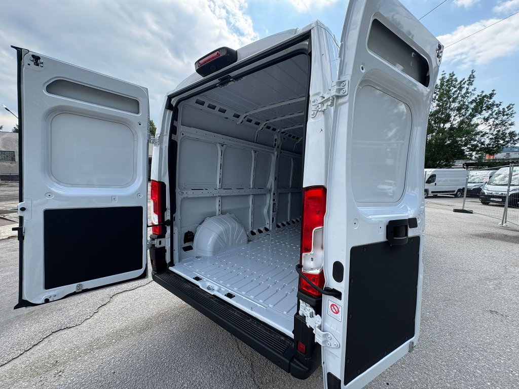 Opel Movano Van L3H2 3,5t 2,2CDTi 140k MT6 Opel Movano