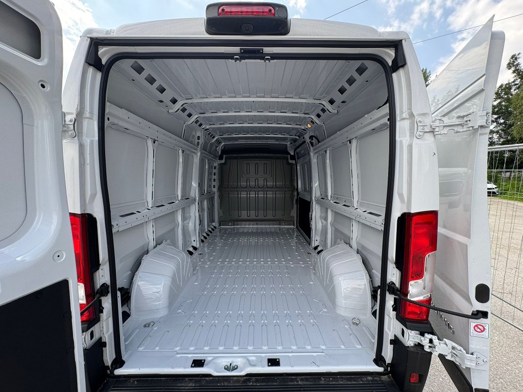 Opel Movano Van L3H2 3,5t 2,2CDTi 140k MT6 Opel Movano