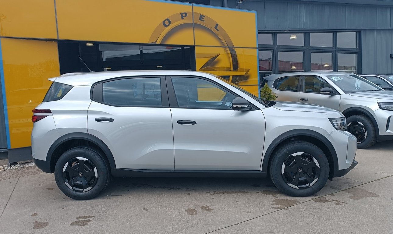 Opel Frontera Edition 145k 48V eDCT6 mHEV Opel Frontera