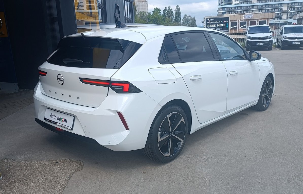 Opel Astra Edition 5dv. 1,5CDTi 130k AT8 Opel Astra