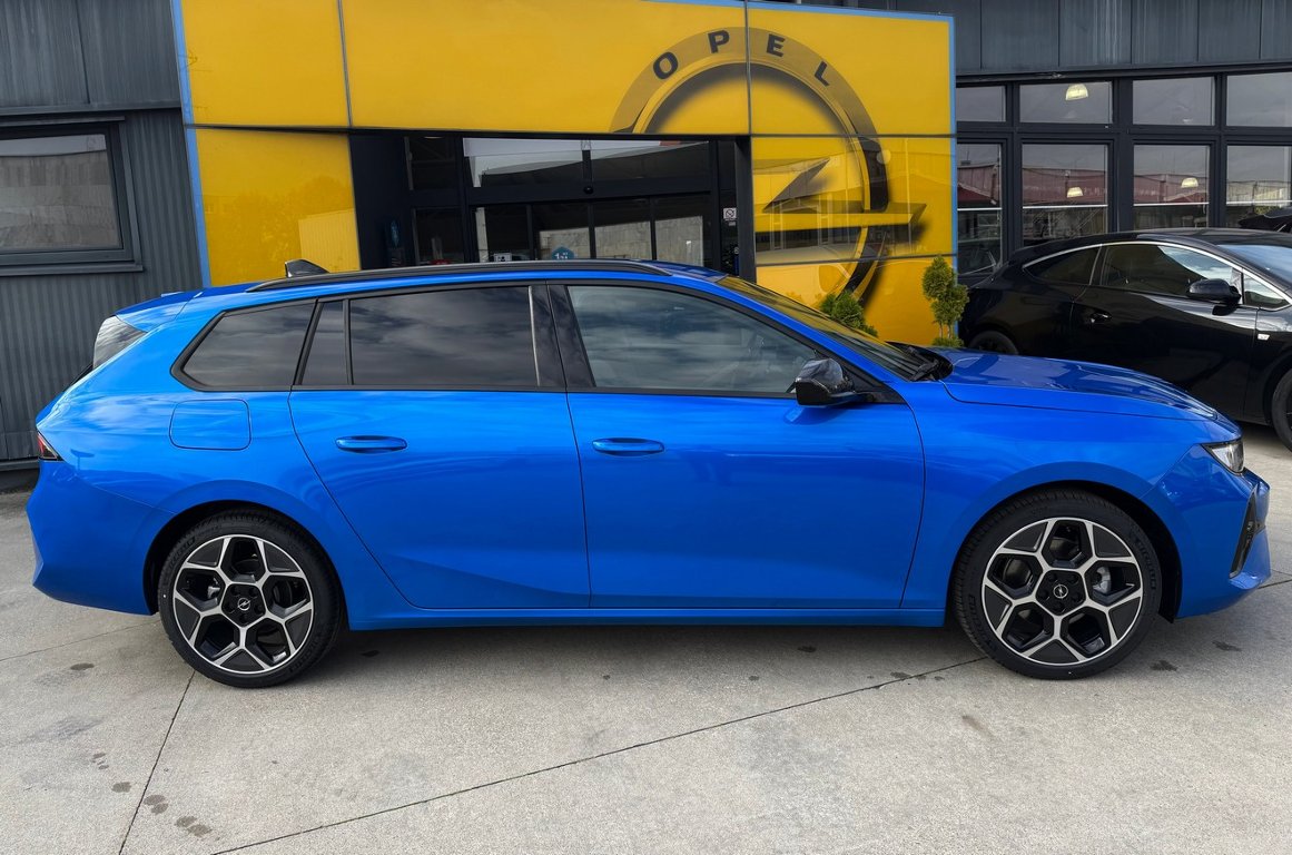 Opel Astra GS Sports Tourer 1,2T 130k AT8 Opel Astra