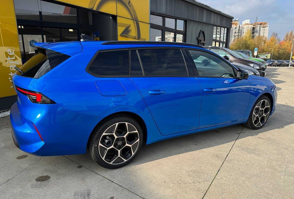Opel Astra GS Sports Tourer 1,2T 130k AT8 Opel Astra