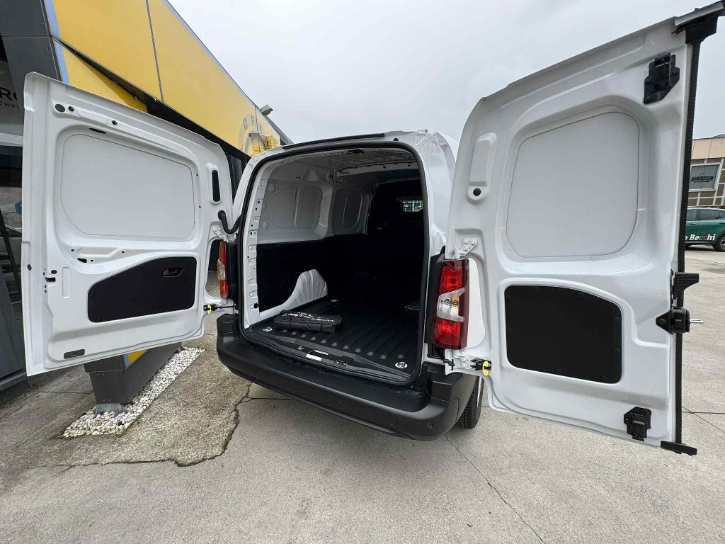 Opel Combo Van L2 1,5CDTi 102k MT6 Opel Combo