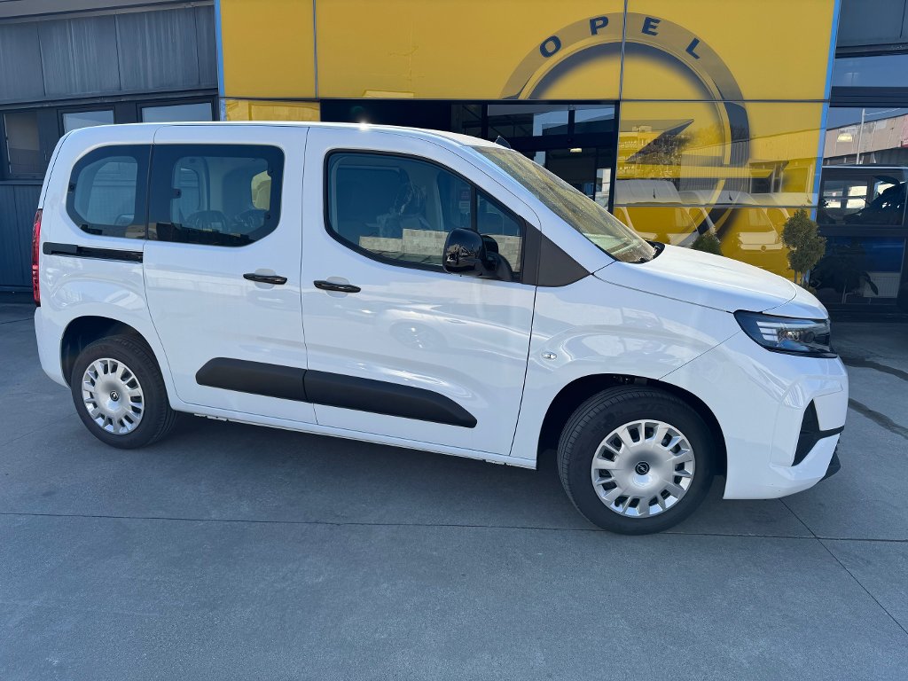 Opel Combo Life Edition Plus L1 1,2T 110k MT6 Opel Combo