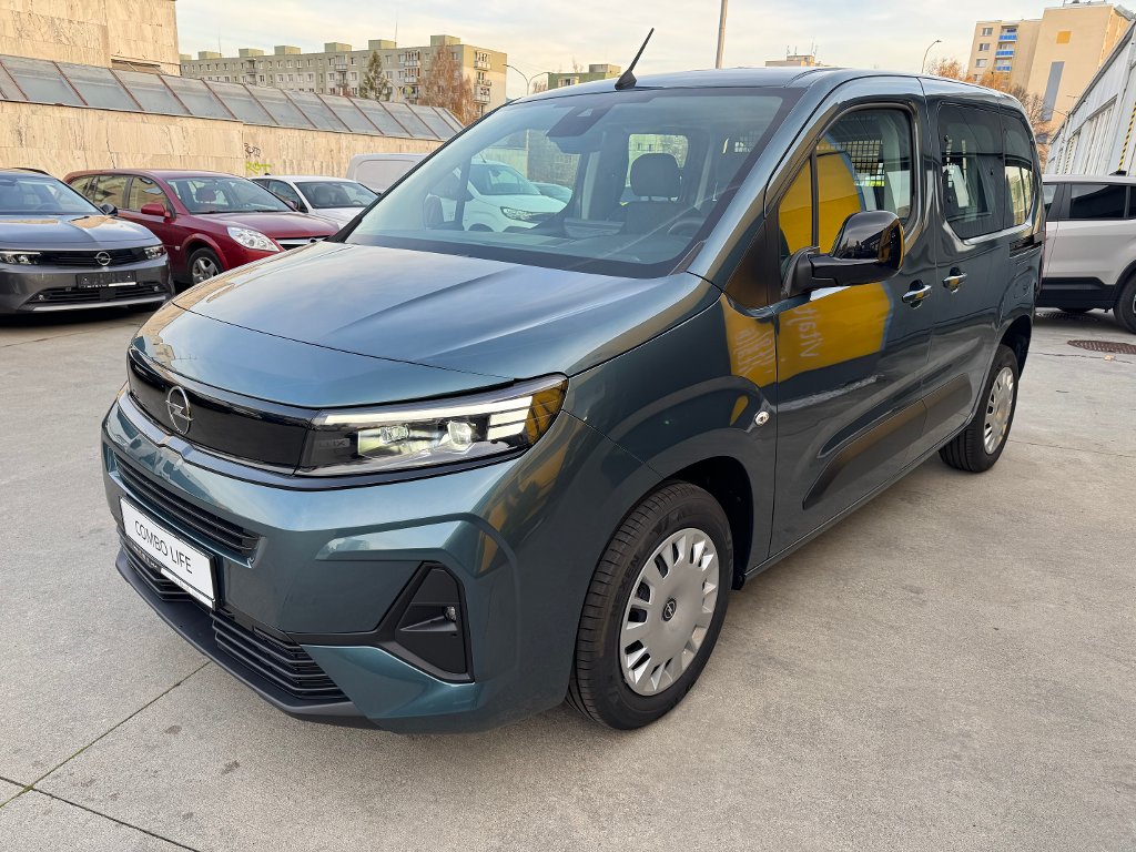 Opel Combo Combi (N1) Edition Plus L1 1,2T 110k MT6 Opel Combo