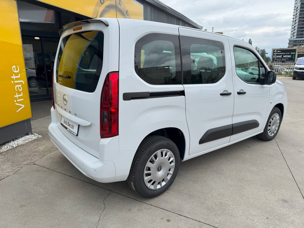 Opel Combo Life Edition Plus L1 1,2T 110k MT6 Opel Combo