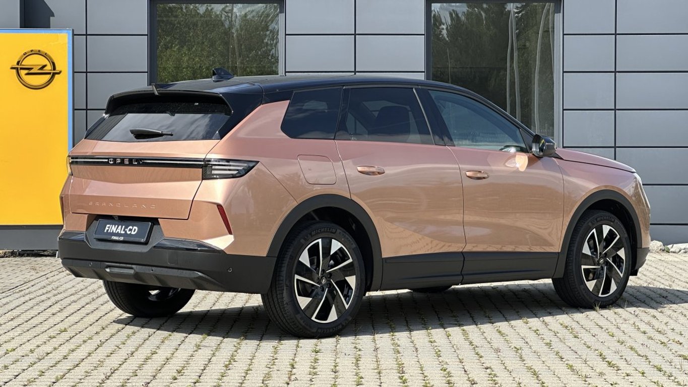 Opel Grandland 1.2 Hybrid GS,MATRIX svetla, ťažné Opel Grandland