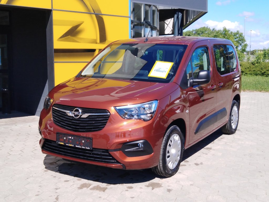 Opel Combo Edition Plus L1 1,2T 130k AT8 Opel Combo