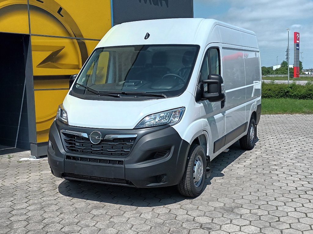 Opel Movano VAN 3300 L2H2 2,2CDTi 120k Opel Movano