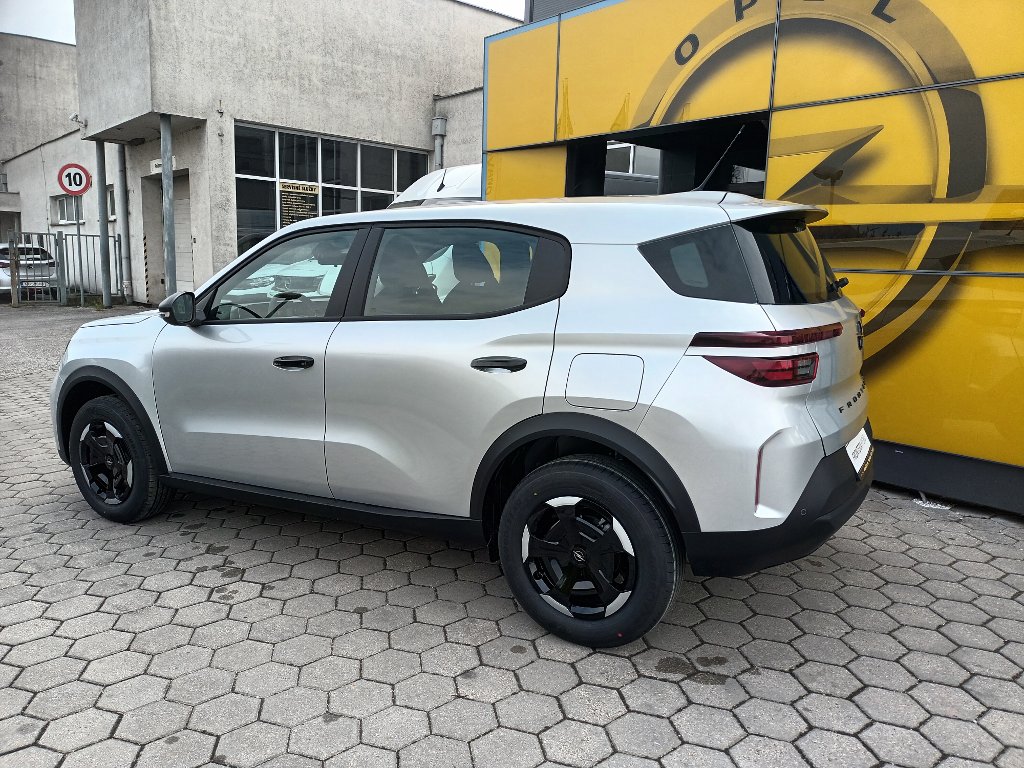 Opel Frontera Edition 1,2 MHEV 145k AT6 Opel Frontera