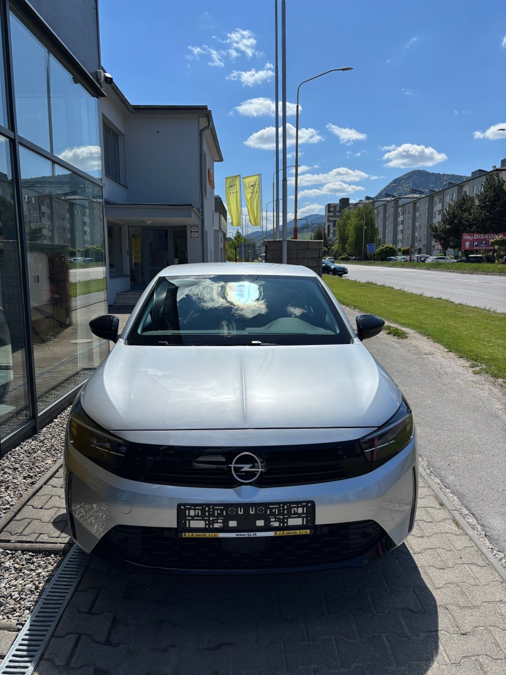 Opel Corsa Ediotion 1,2T 100k AT8 Opel Corsa